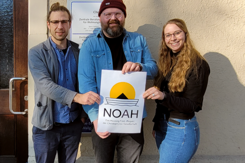 Das Team des neu geschaffenen Housing First-Projektes Das Team des neu geschaffenen Housing First-Projektes von links nach rechts: Adrian Jimenenz, Jan Bläsing und Sabine Märkle